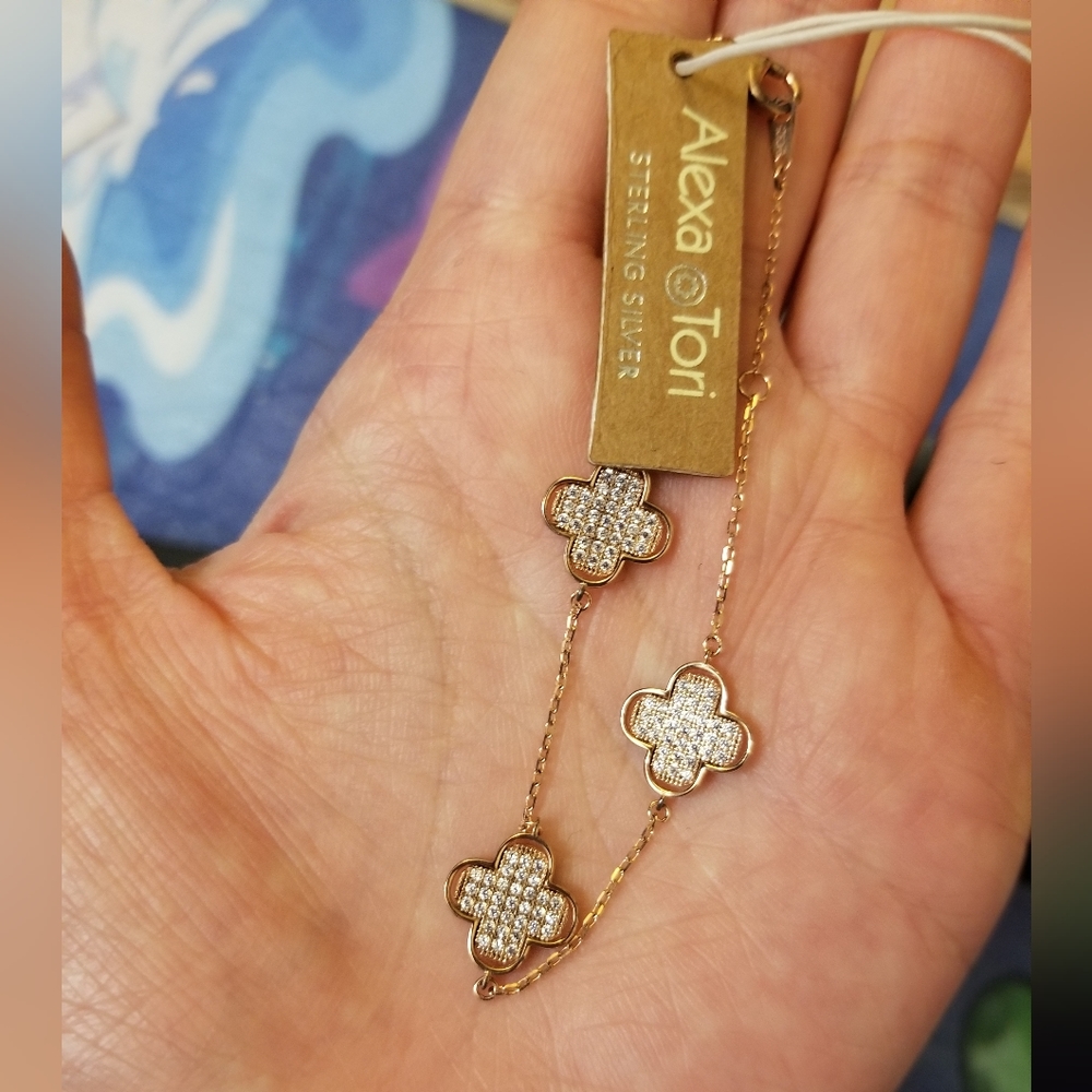 Alexa & Tori bracelet clover rhinestone